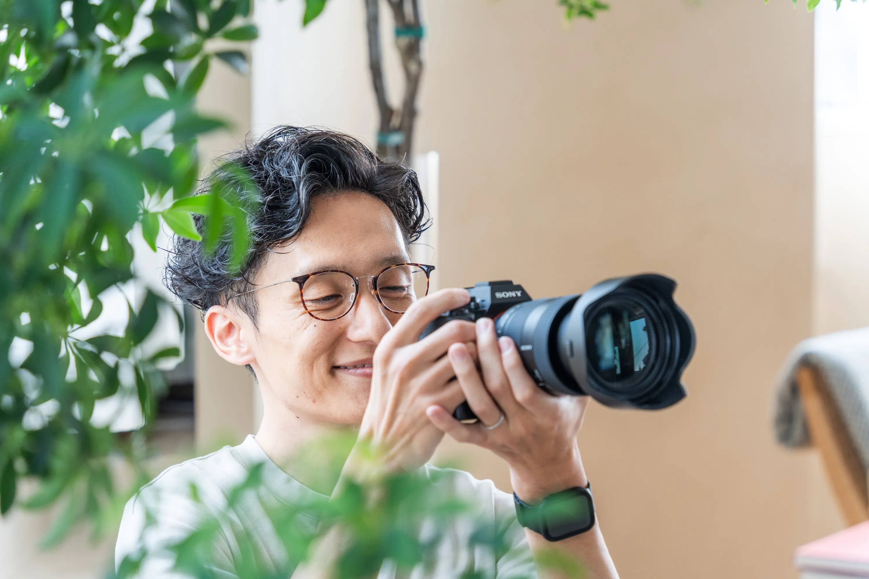 写真を撮っている姿